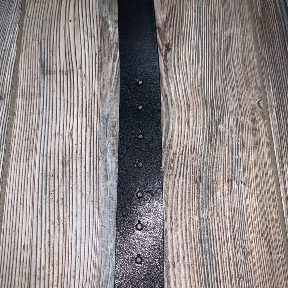 Contorno Paloma Leather Black Belt